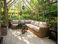 Zinnia Ecklounge